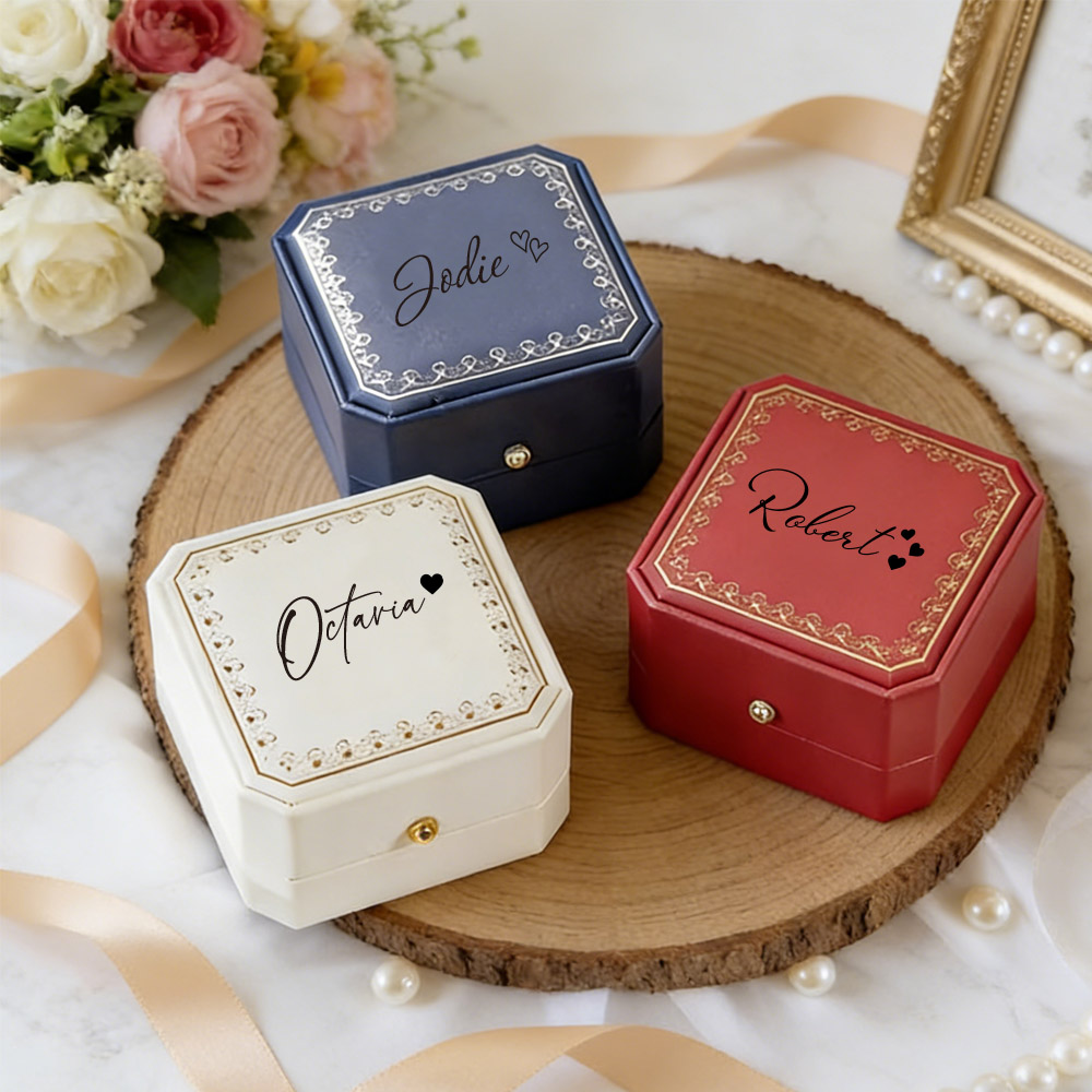 Wedding Packaging - パーソナライズされたフェイクレザーリングボックス、ベルベット裏地付き、婚約指輪用カスタムジュエリー収納、花嫁へのロマンチックなギフト、バレンタインデーの彼女へのプレゼント
