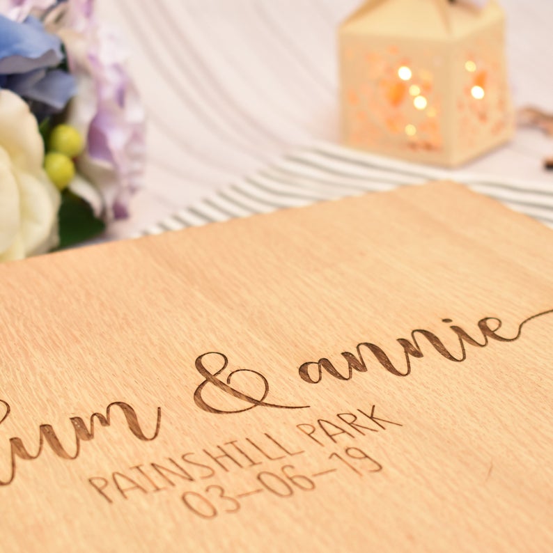カスタム木製結婚式のゲストブック、モダンなゲストブック、パー - Personalized Guest Book のレビューと価格