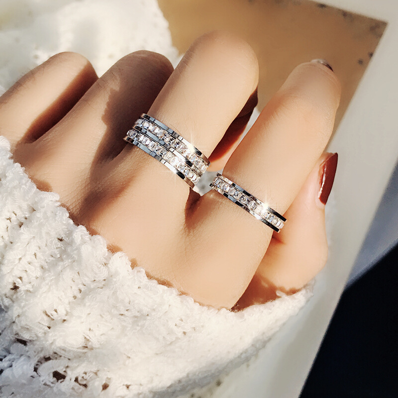 高級ローズゴールドカラー単一二列スクエアジルコンステンレス鋼 - Wedding Zone のレビューと価格